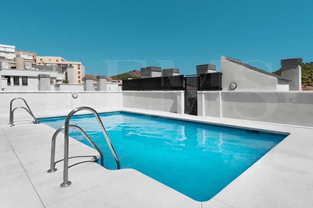 Cozy Apartment With Parking In The Center By Rems Malaga Ngoại thất bức ảnh