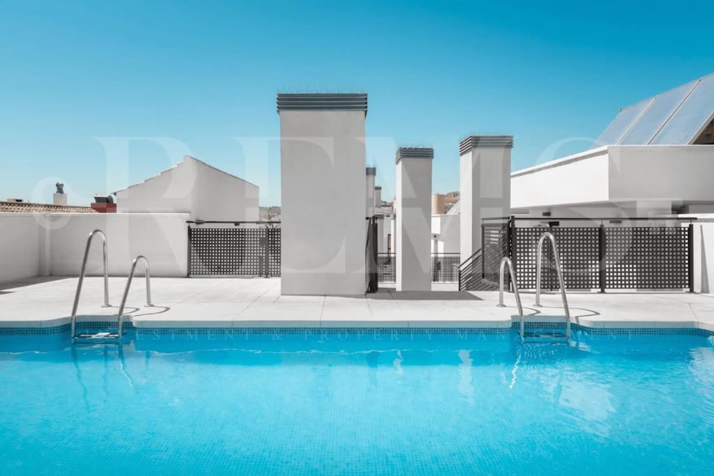 Cozy Apartment With Parking In The Center By Rems Malaga Ngoại thất bức ảnh