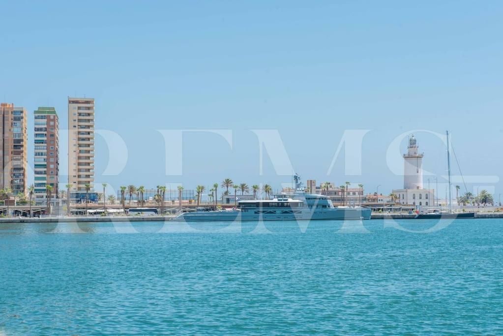 Cozy Apartment With Parking In The Center By Rems Malaga Ngoại thất bức ảnh