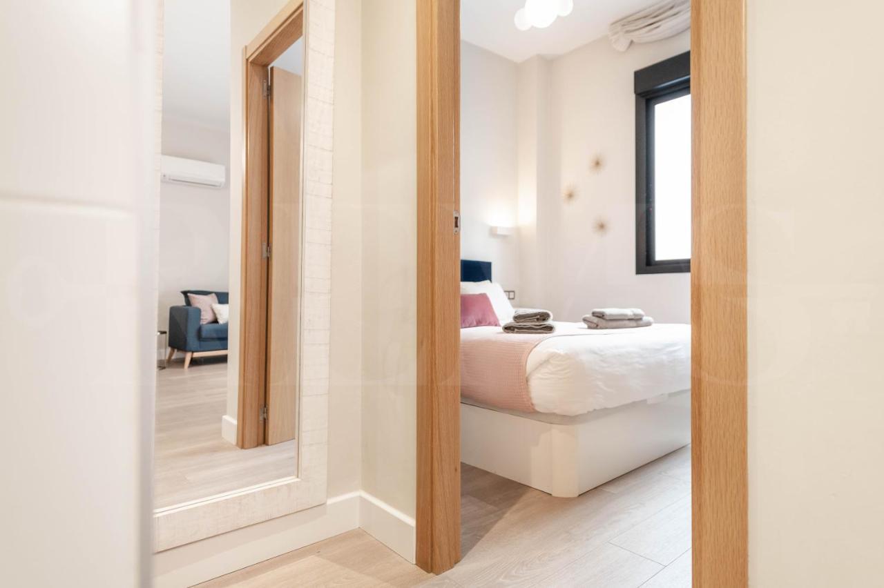Cozy Apartment With Parking In The Center By Rems Malaga Ngoại thất bức ảnh